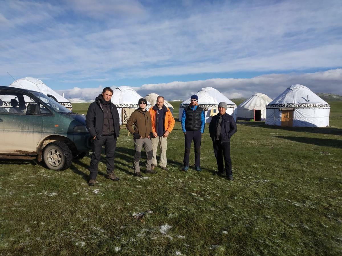 Yurt Camp Muras In Song Kol Lake Hotel Kochkor ภายนอก รูปภาพ